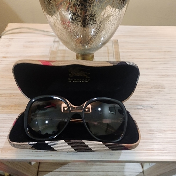 Authentic Burberry Glasses - Picture 3 of 3